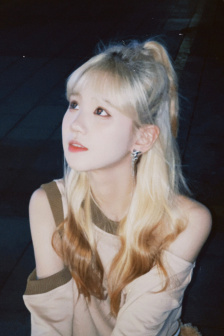 少女洛荷